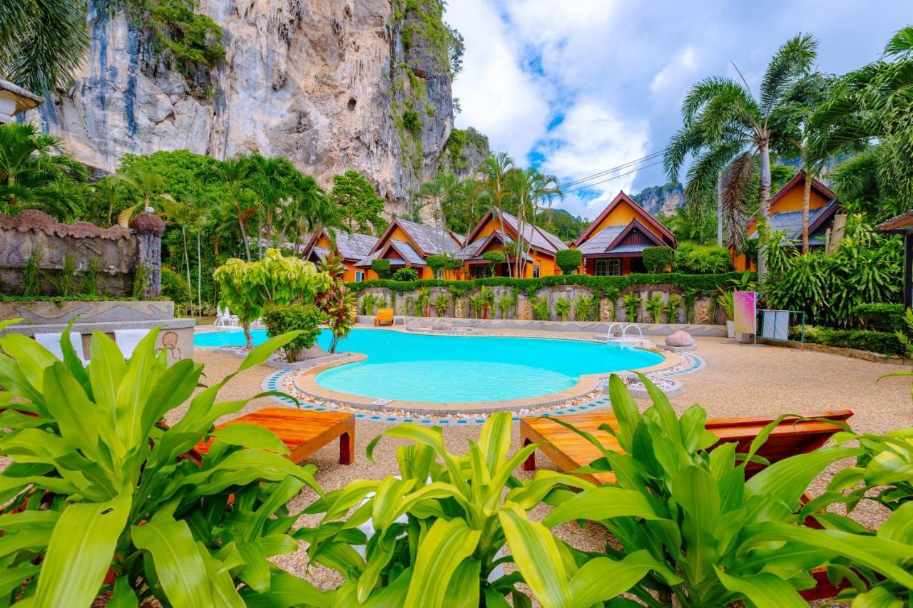 Diamond Cave Resort Райли Бийч Екстериор снимка