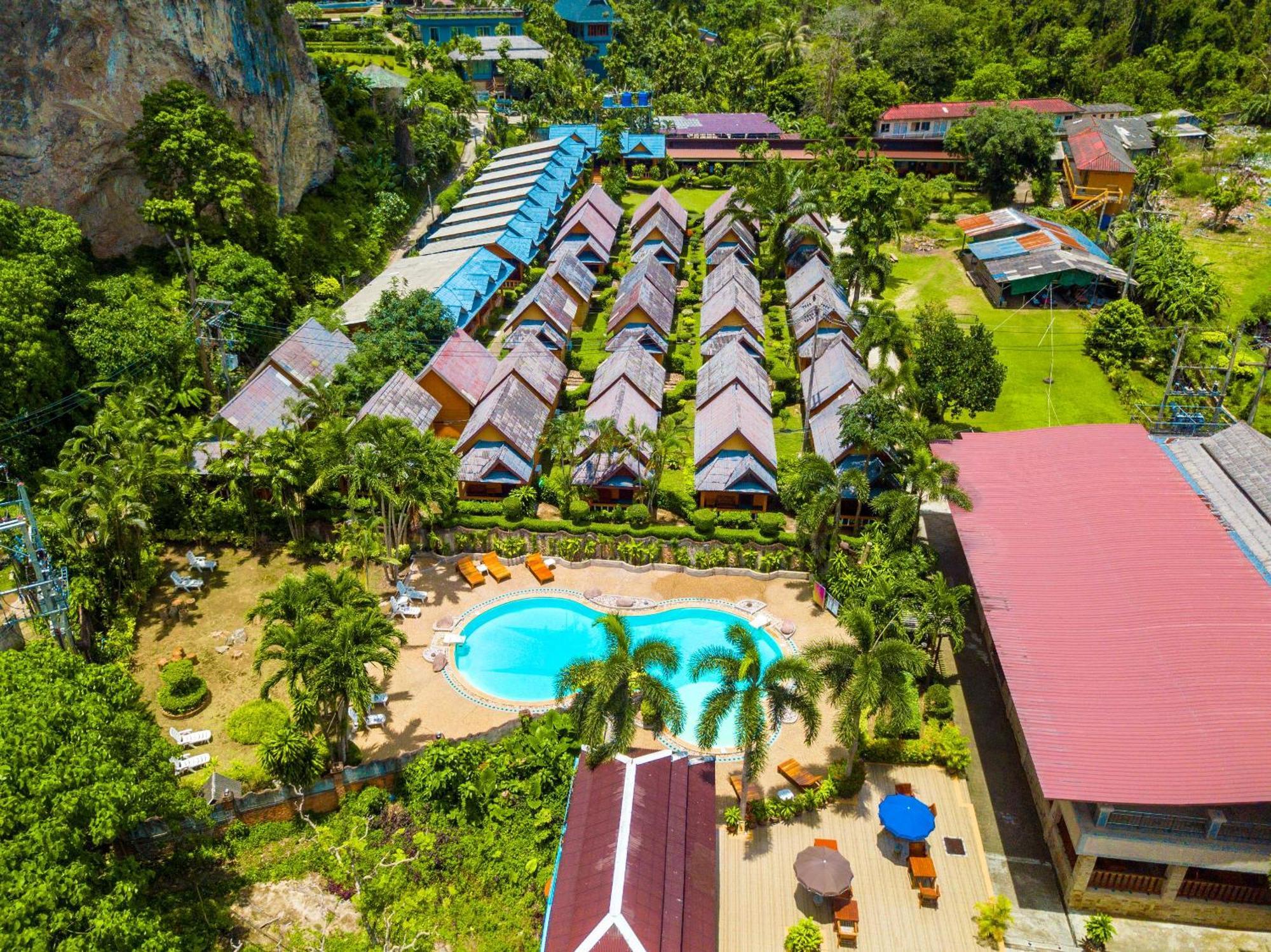Diamond Cave Resort Райли Бийч Екстериор снимка